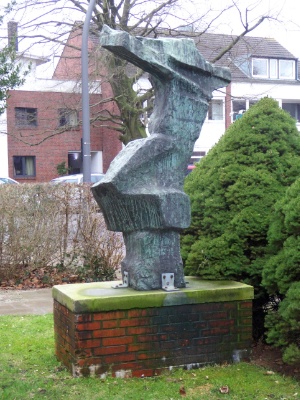 Schräger Torso aus Bronze, 1968 von Karl-August Ohrt (1902 - 1993)