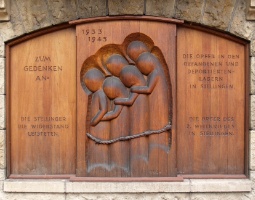 Gedenktafel von Hildegard Huza 1987, zum Gedenken an die Stellinger Opfer 1933 - 1945