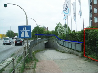 Der geplante Weg über den Stellinger Deckel neben dem heutigen Fußgängertunnel
