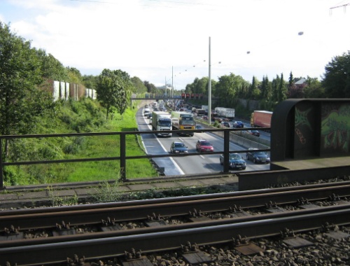 A7 in Richtung Süden von der Brücke der Güterumgehungsbahn aus