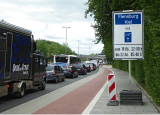 Stau auf allen Umleitungsstrecken und darüber hinaus.