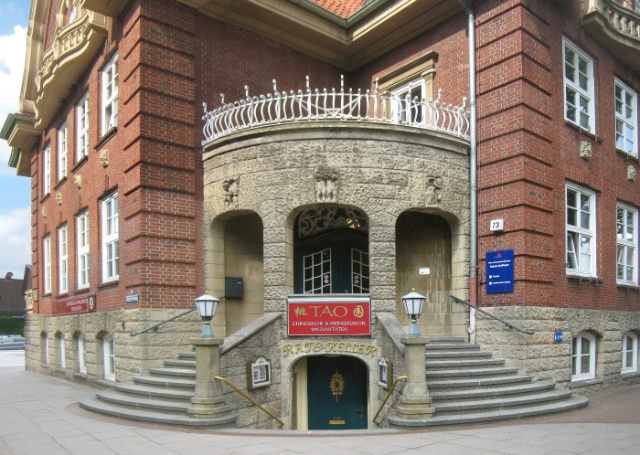 Rathaus Stellingen der Eingang mit zwei Freitreppen