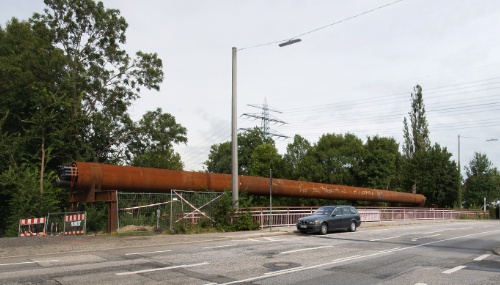 provisorische Leitungsbrücke an der Brücke der Frohmestraße